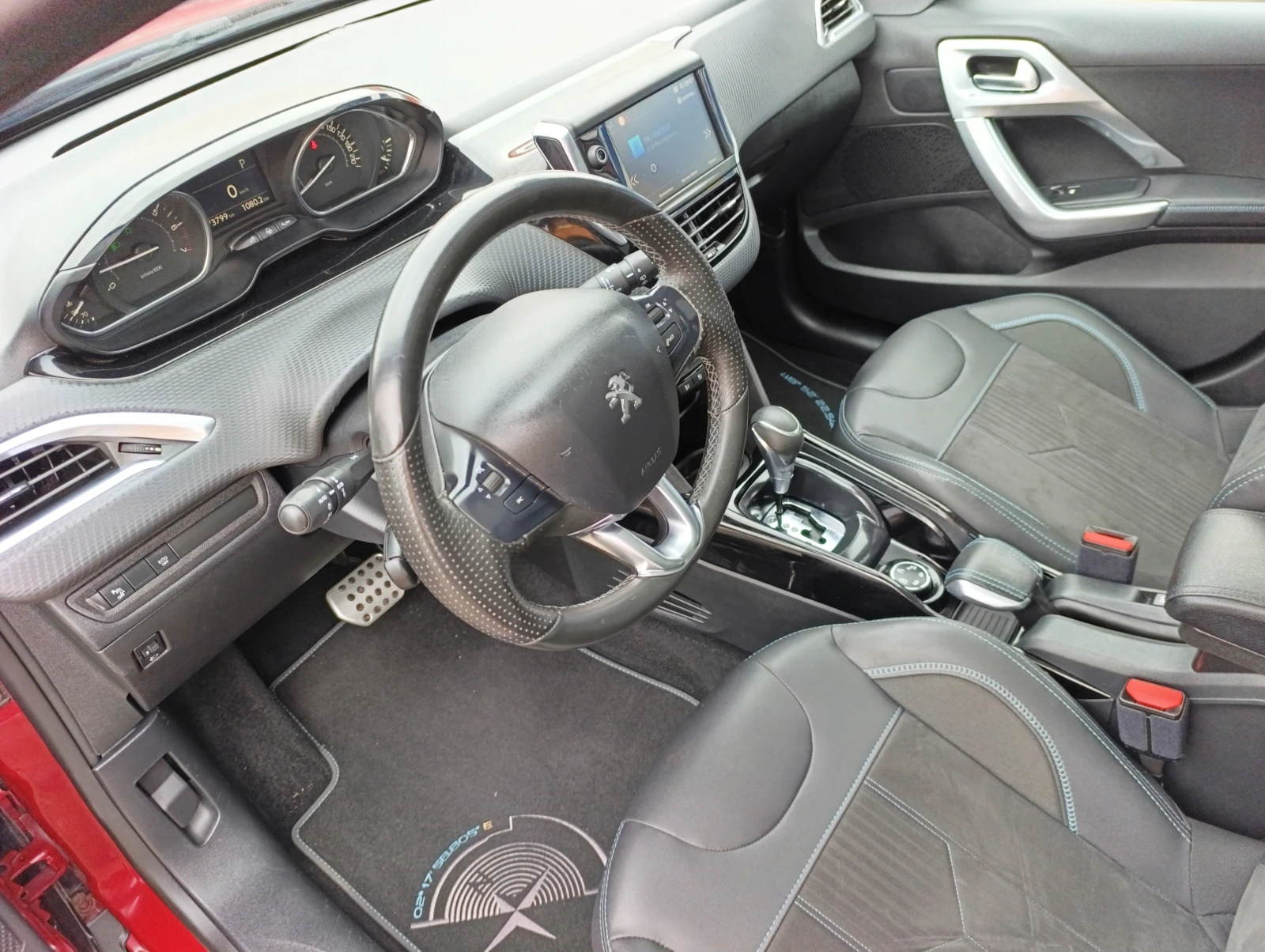 Peugeot 2008 1.2i 130�.�. | Mobile.bg � ����������� 15