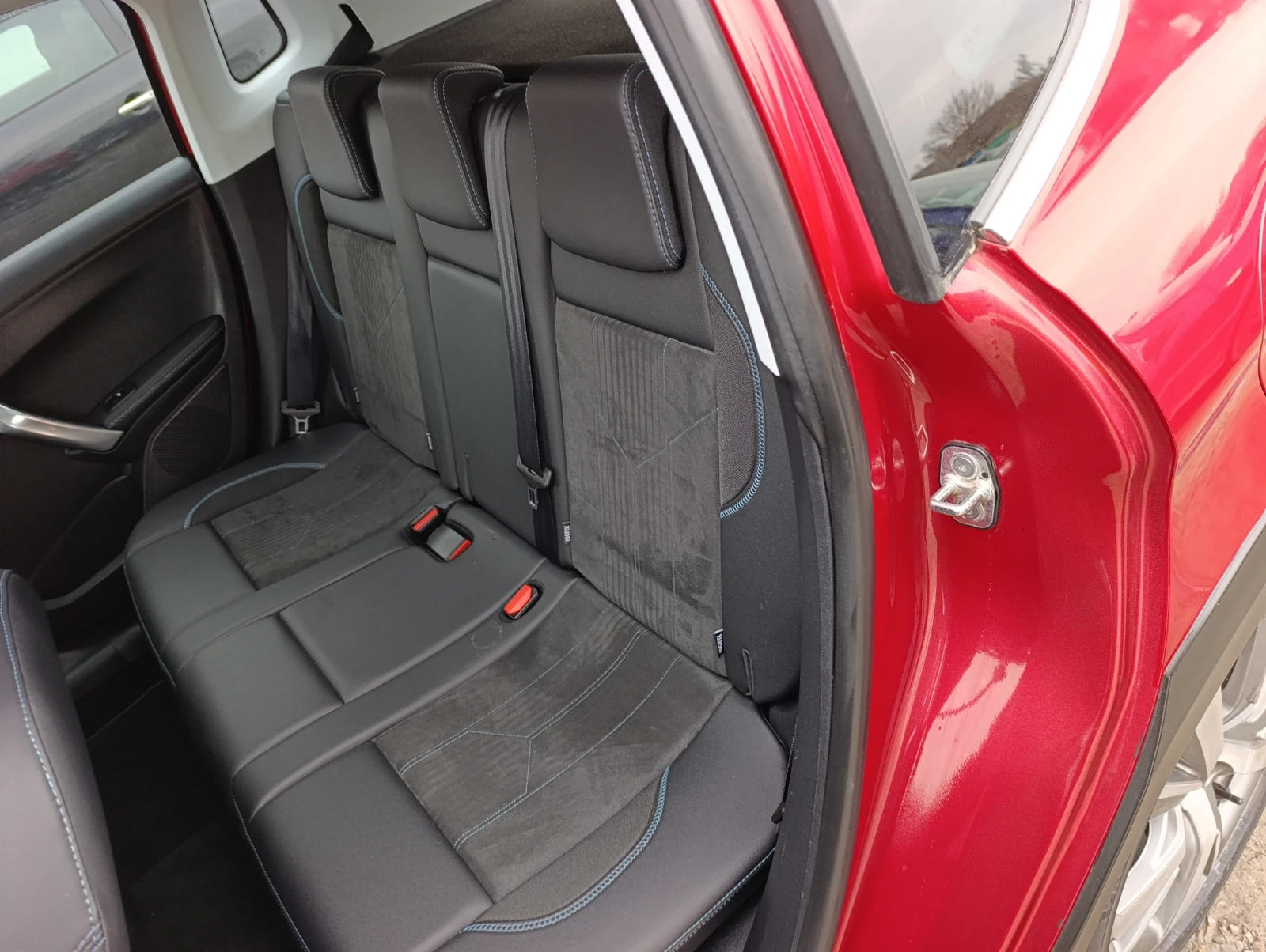 Peugeot 2008 1.2i 130к.с. - изображение 9