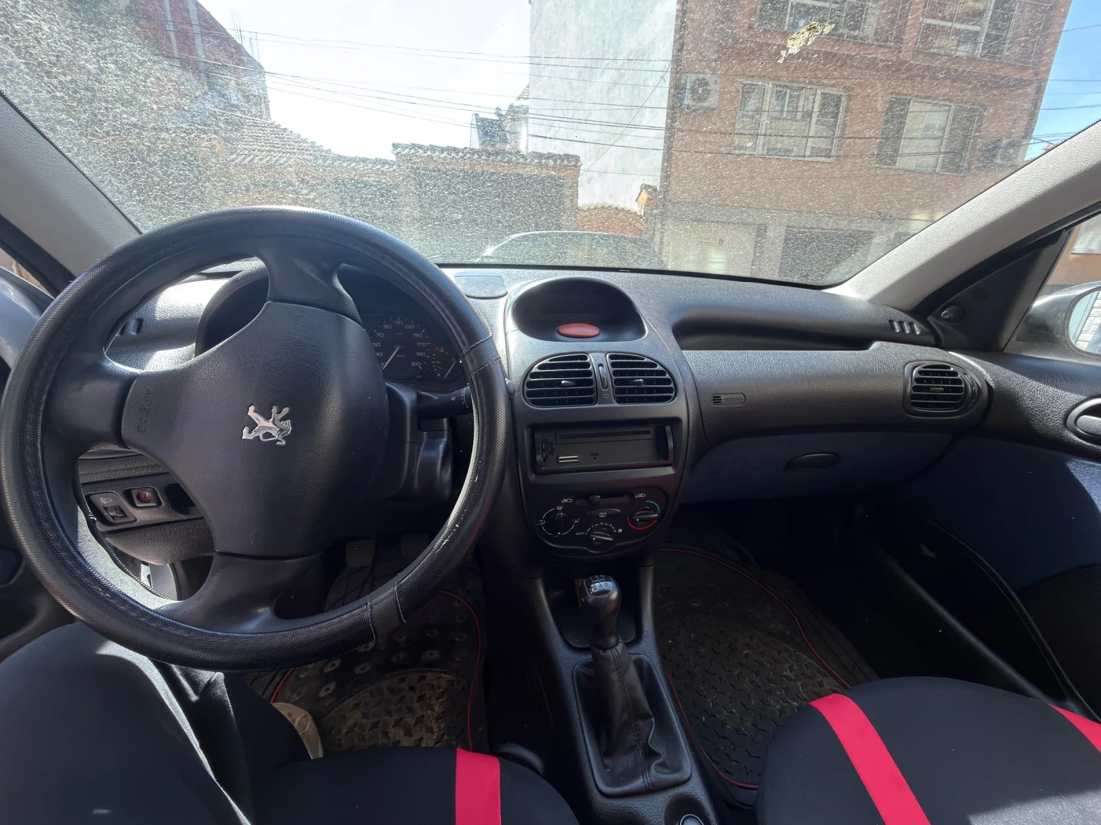 Peugeot 206 1.1i, снимка 7 - Автомобили и джипове - 53757676