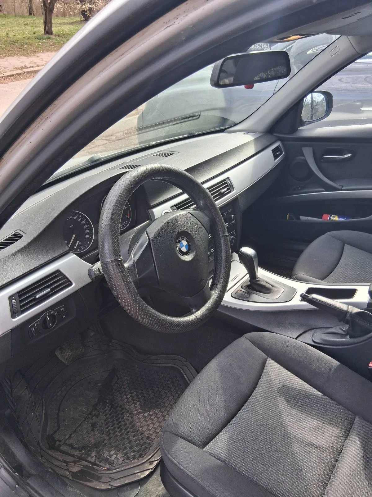 BMW 318, снимка 6 - Автомобили и джипове - 53910937
