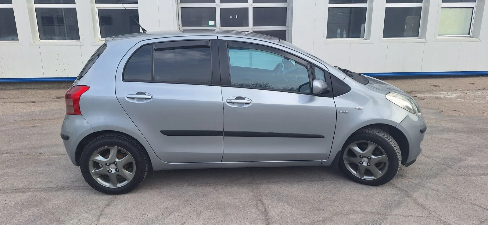 Toyota Yaris 1.4 D4D, снимка 3 - Автомобили и джипове - 53926362