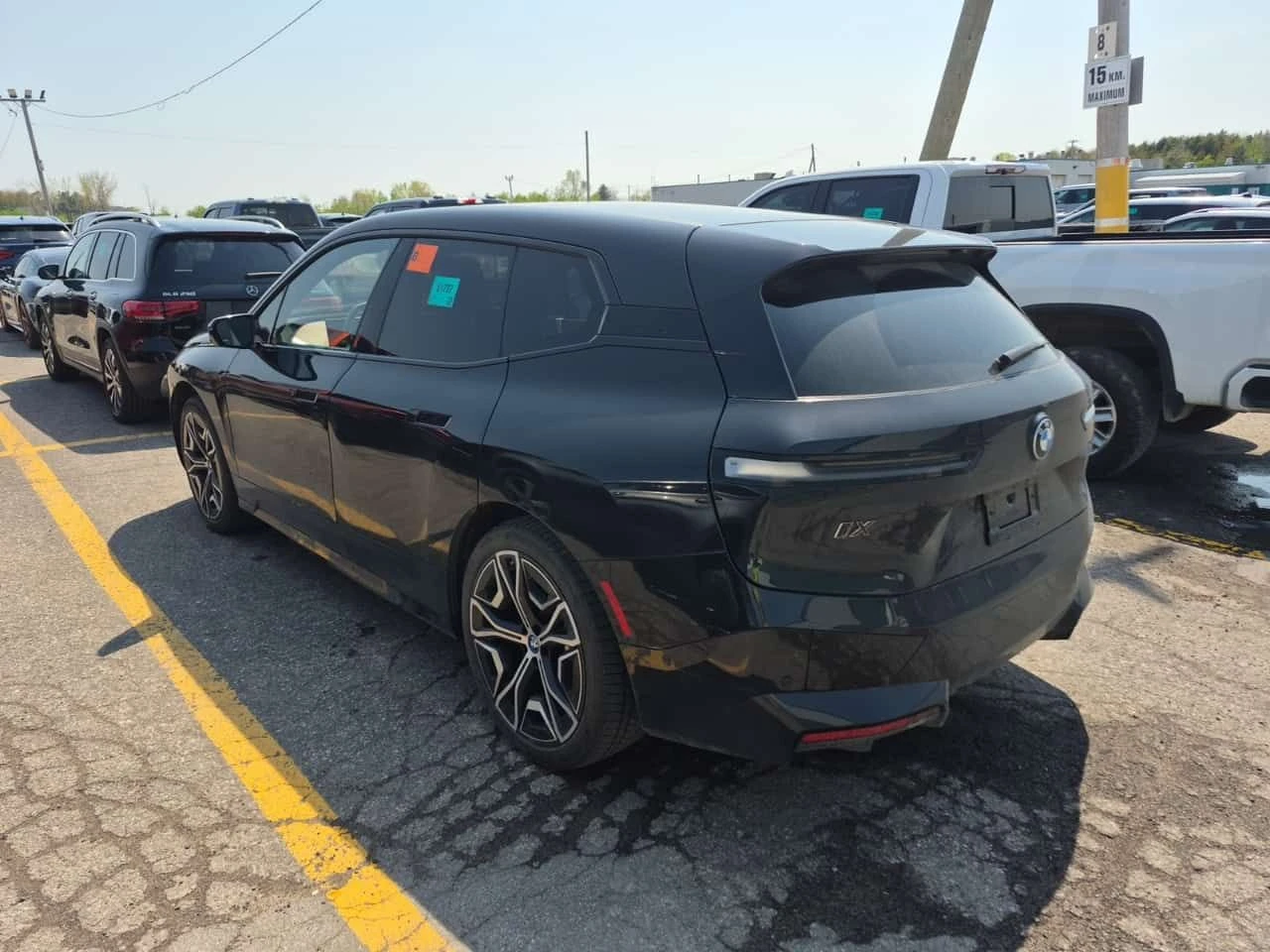 BMW iX * M60 * 360 * PANO * ЛИЦЕНЗИРАН ДИЛЪР, снимка 4 - Автомобили и джипове - 54612114