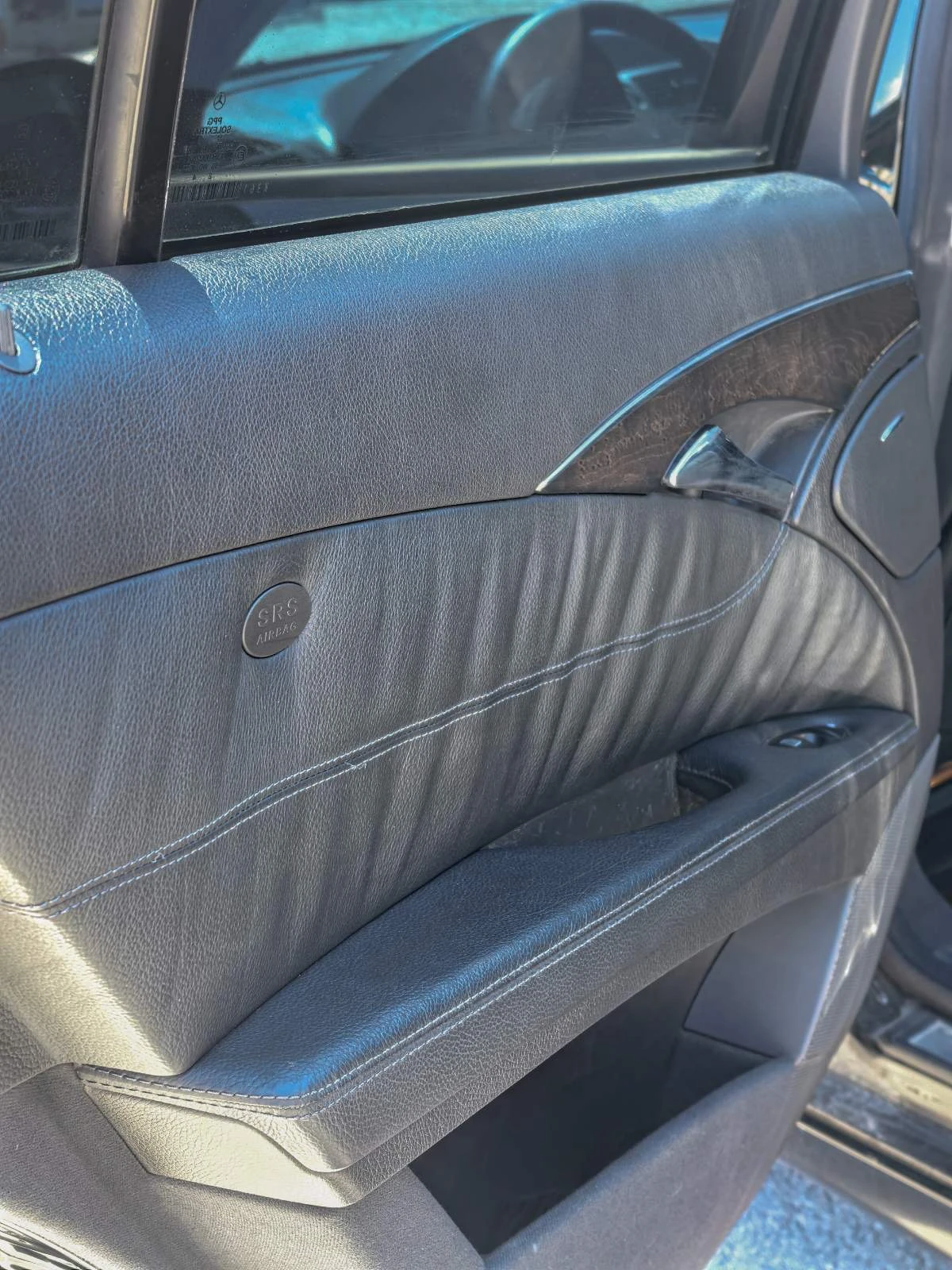Mercedes-Benz E 240, снимка 11 - Автомобили и джипове - 54681038