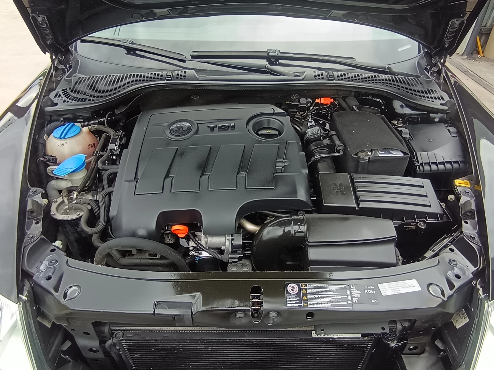 Skoda Octavia 1.6tdi 4x4, снимка 13 - Автомобили и джипове - 55211738