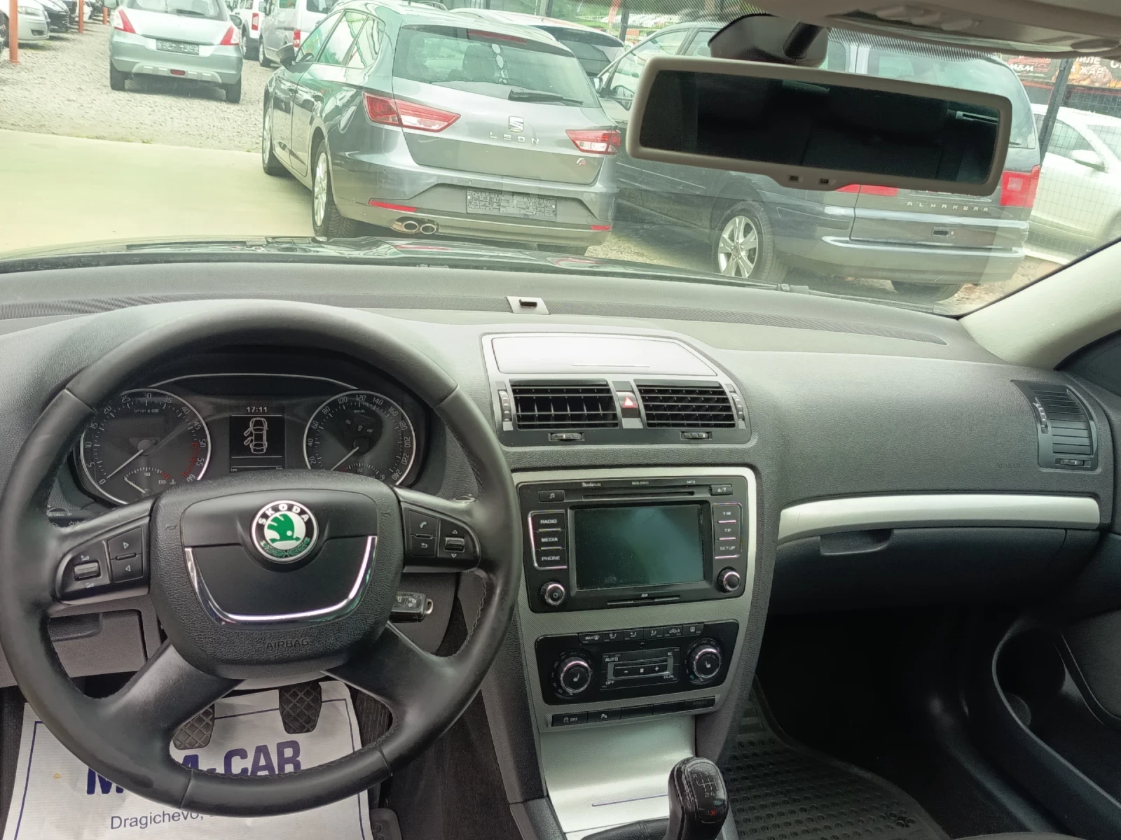 Skoda Octavia 1.6tdi 4x4, снимка 11 - Автомобили и джипове - 55211738