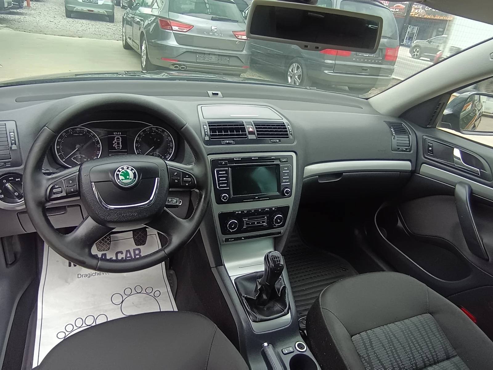 Skoda Octavia 1.6tdi 4x4, снимка 12 - Автомобили и джипове - 55211738