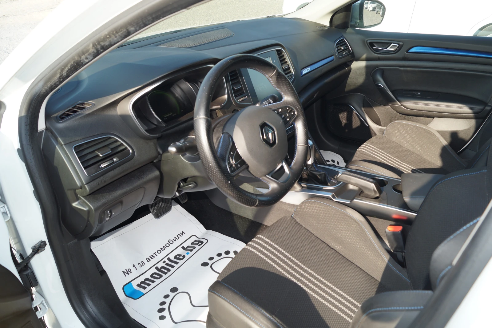 Renault Megane GT-line, снимка 8 - Автомобили и джипове - 55334168