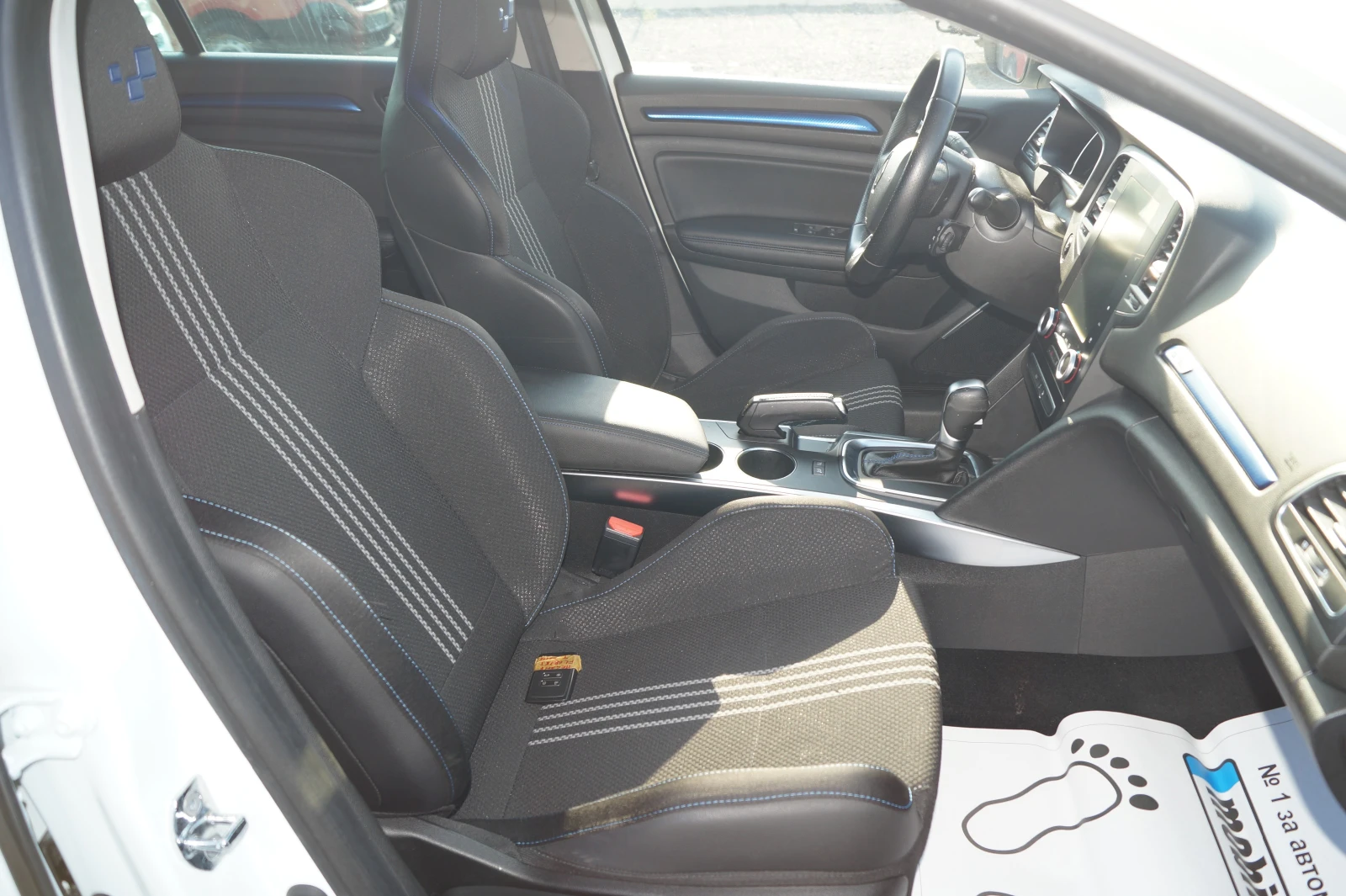 Renault Megane GT-line, снимка 13 - Автомобили и джипове - 55334168