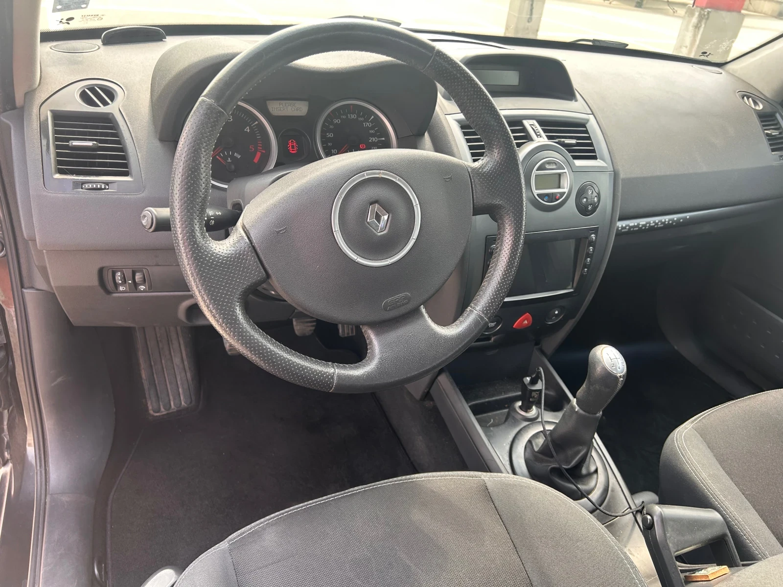 Renault Megane 1.5 DCI Extreme , снимка 10 - Автомобили и джипове - 55962836