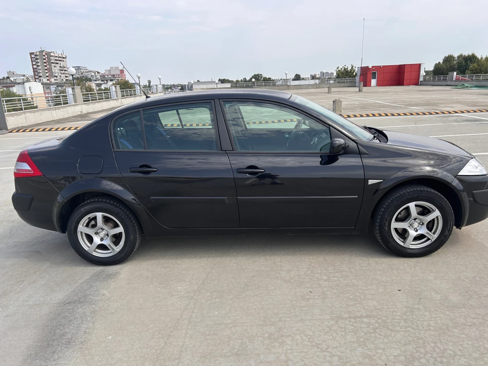 Renault Megane 1.5 DCI Extreme , снимка 3 - Автомобили и джипове - 55962836