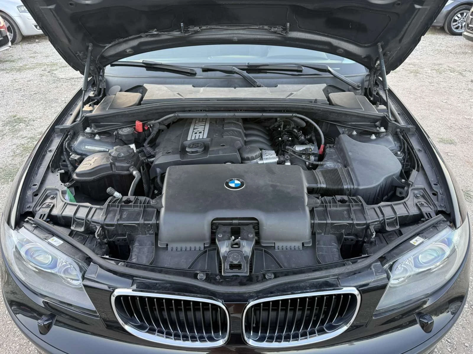 BMW 116 116 I ЧИСТО НОВ 117000км, снимка 16 - Автомобили и джипове - 55993784