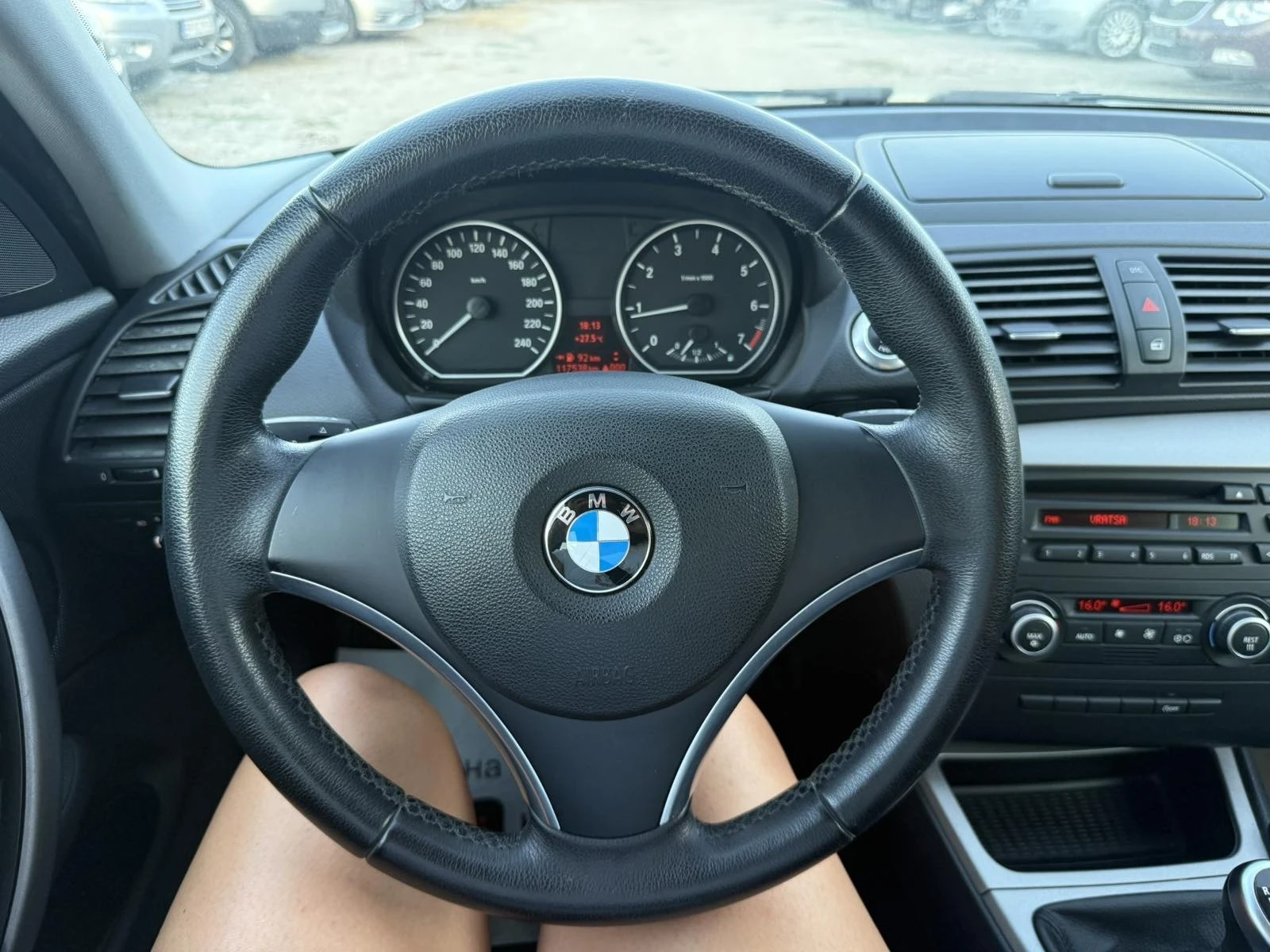 BMW 116 116 I ЧИСТО НОВ 117000км, снимка 13 - Автомобили и джипове - 55993784