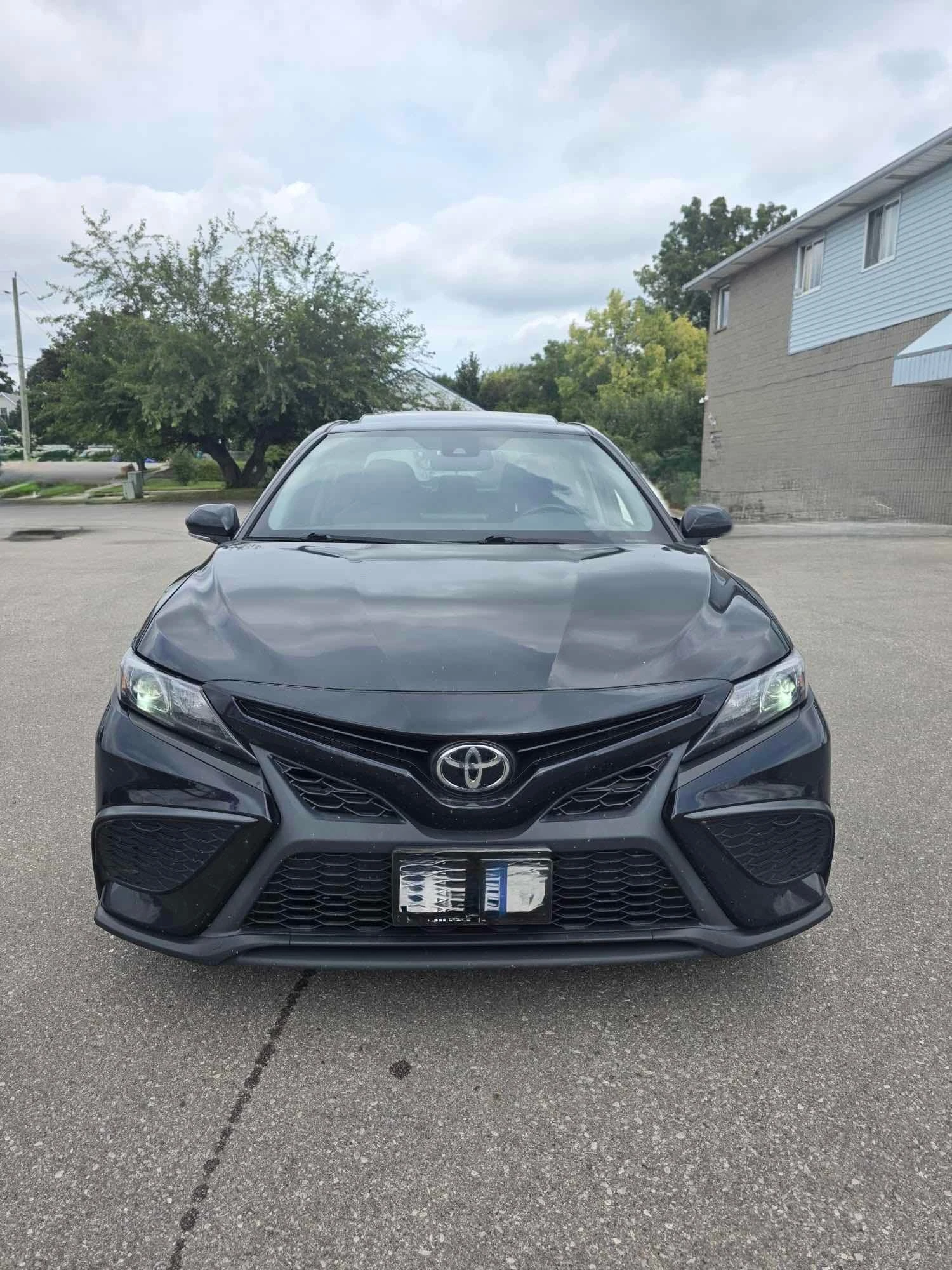 Toyota Camry * SE * CARFAX * ОПЦИЯ ЗА ФИНАНСИРАНЕ, снимка 6 - Автомобили и джипове - 56117101