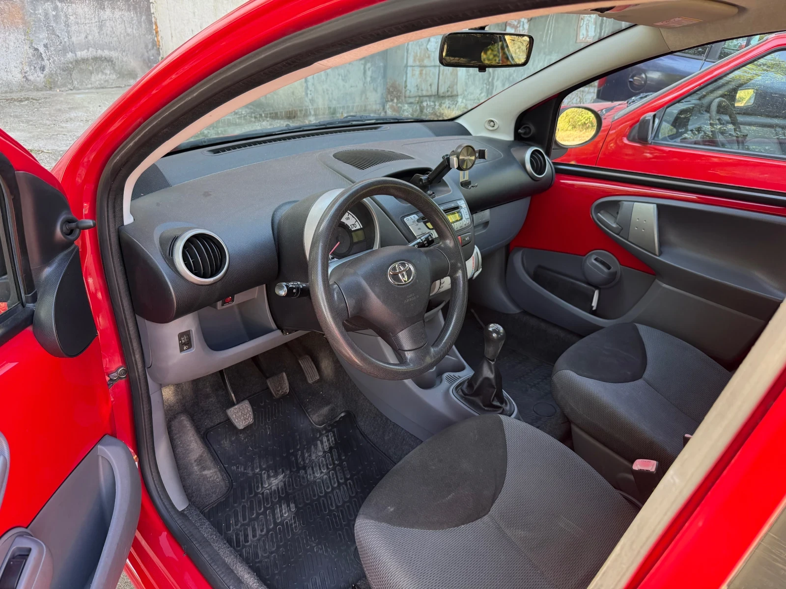 Toyota Aygo, снимка 5 - Автомобили и джипове - 56196268