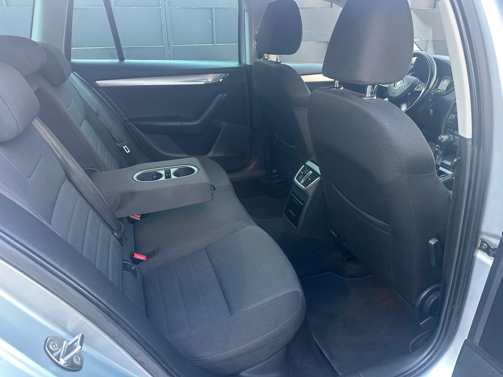 Skoda Octavia 2.0-TDI-150k.c-НАВИГАЦИЯ, снимка 13 - Автомобили и джипове - 56302828