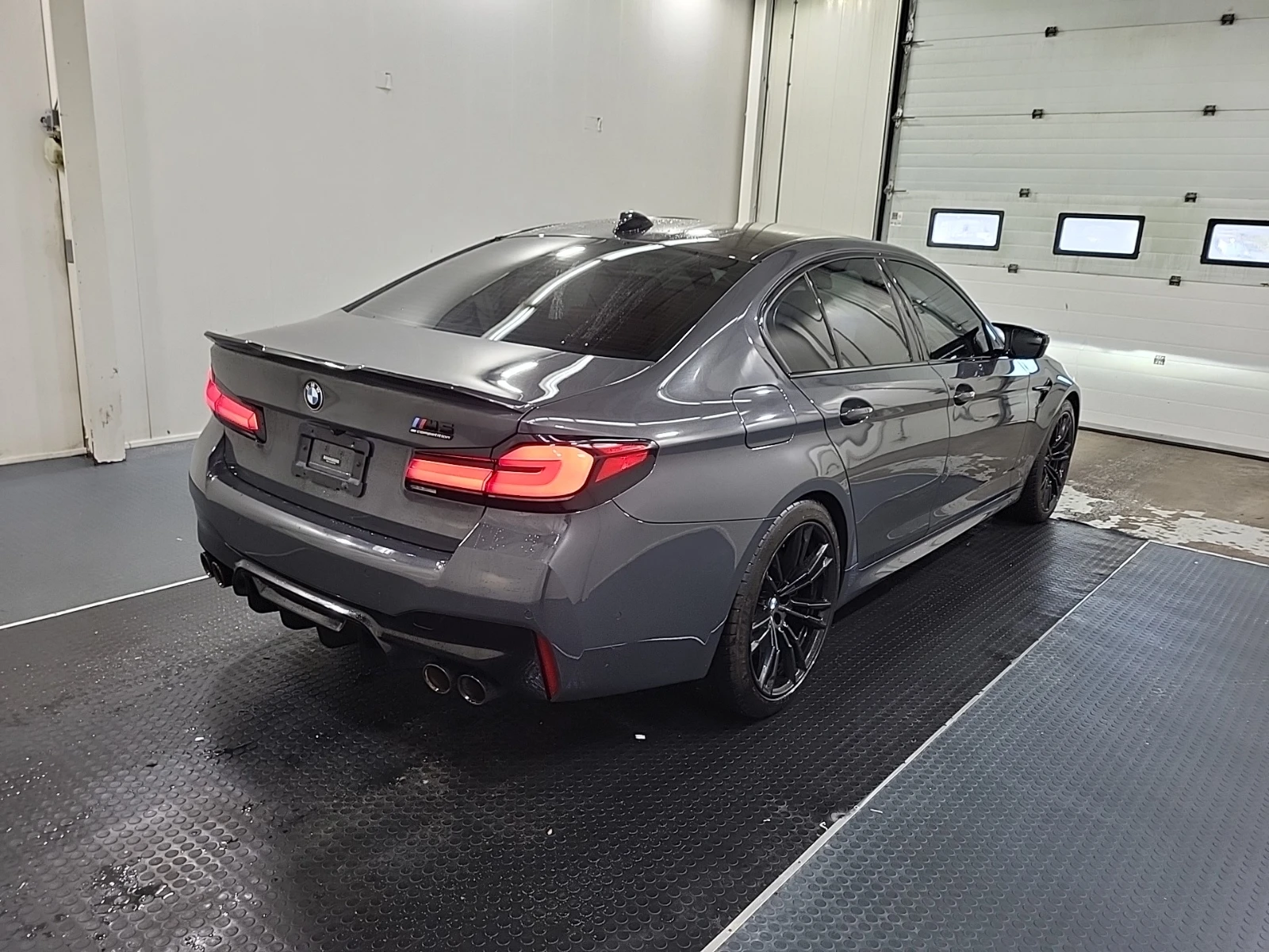 BMW M5 Competition, АВТОКРЕДИТ, снимка 4 - Автомобили и джипове - 56523607