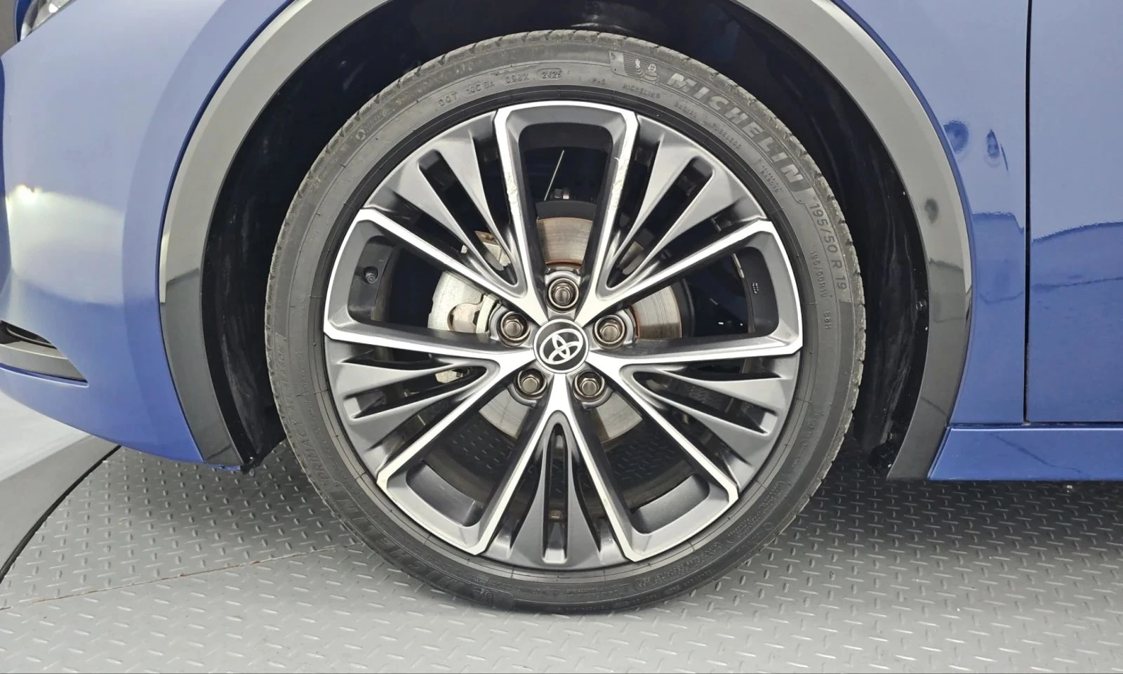 Toyota Prius, снимка 5 - Автомобили и джипове - 56689650