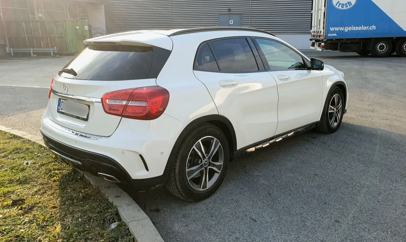 Mercedes-Benz GLA 220 AMG, 4Matik, Android Auto, снимка 6 - Автомобили и джипове - 48205324