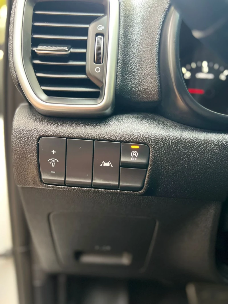 Kia Sportage Dizel 4x4 77 000km., снимка 13 - Автомобили и джипове - 52148440