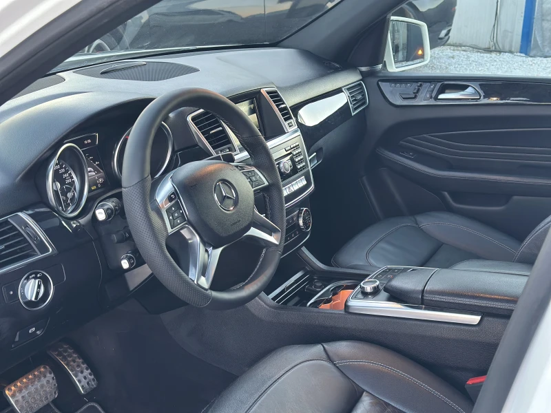 Mercedes-Benz ML 350 AMG | TV | PANORAMA | DISTRONIC | 4MATIC , снимка 15 - Автомобили и джипове - 52929660