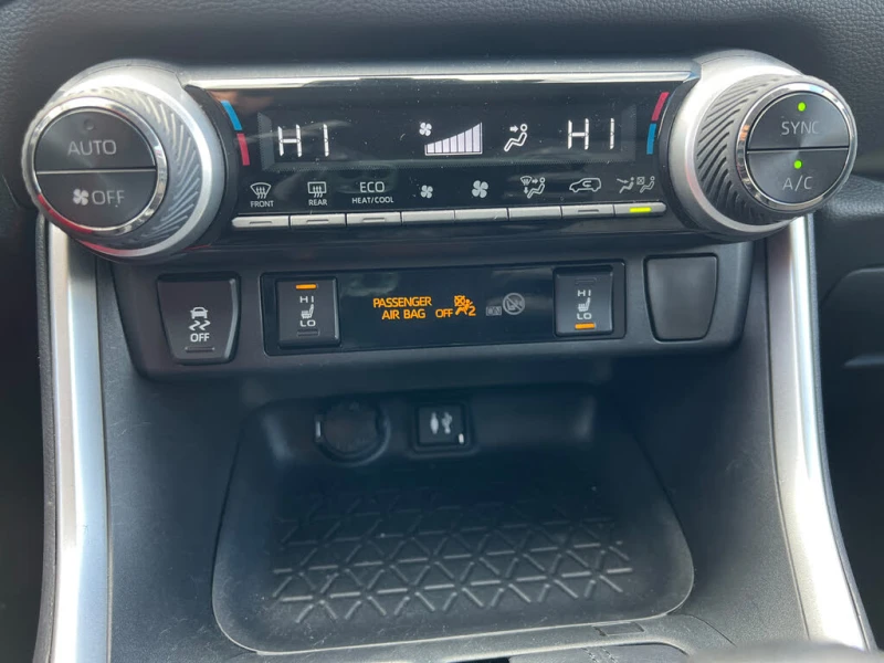 Toyota Rav4 * HYBRID* LE* Автокредит(Цена до БГ), снимка 7 - Автомобили и джипове - 53251233