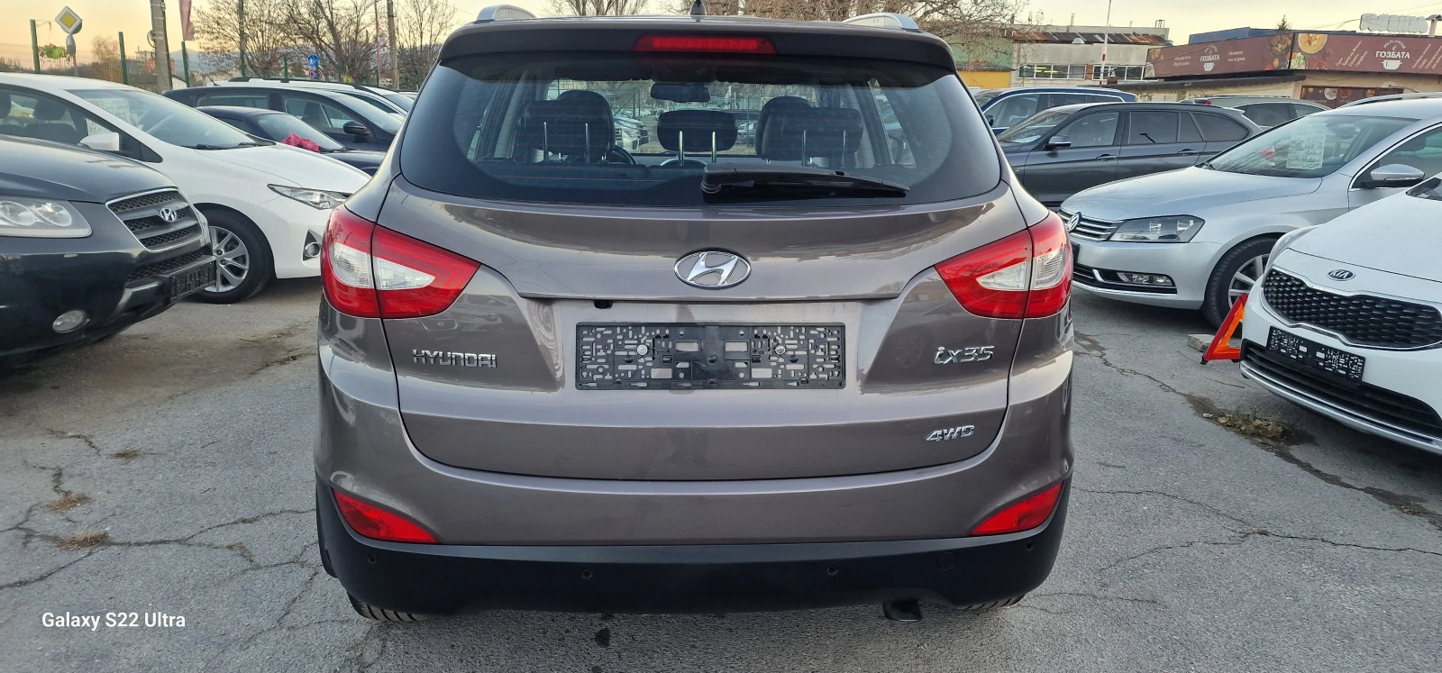 Hyundai IX35 2.0i Premium Edition 4WD кожа камера KEYLES - изображение 6