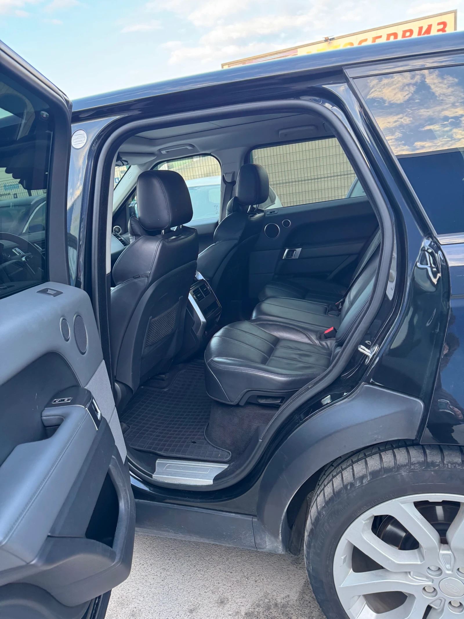 Land Rover Range Rover Sport  - изображение 7