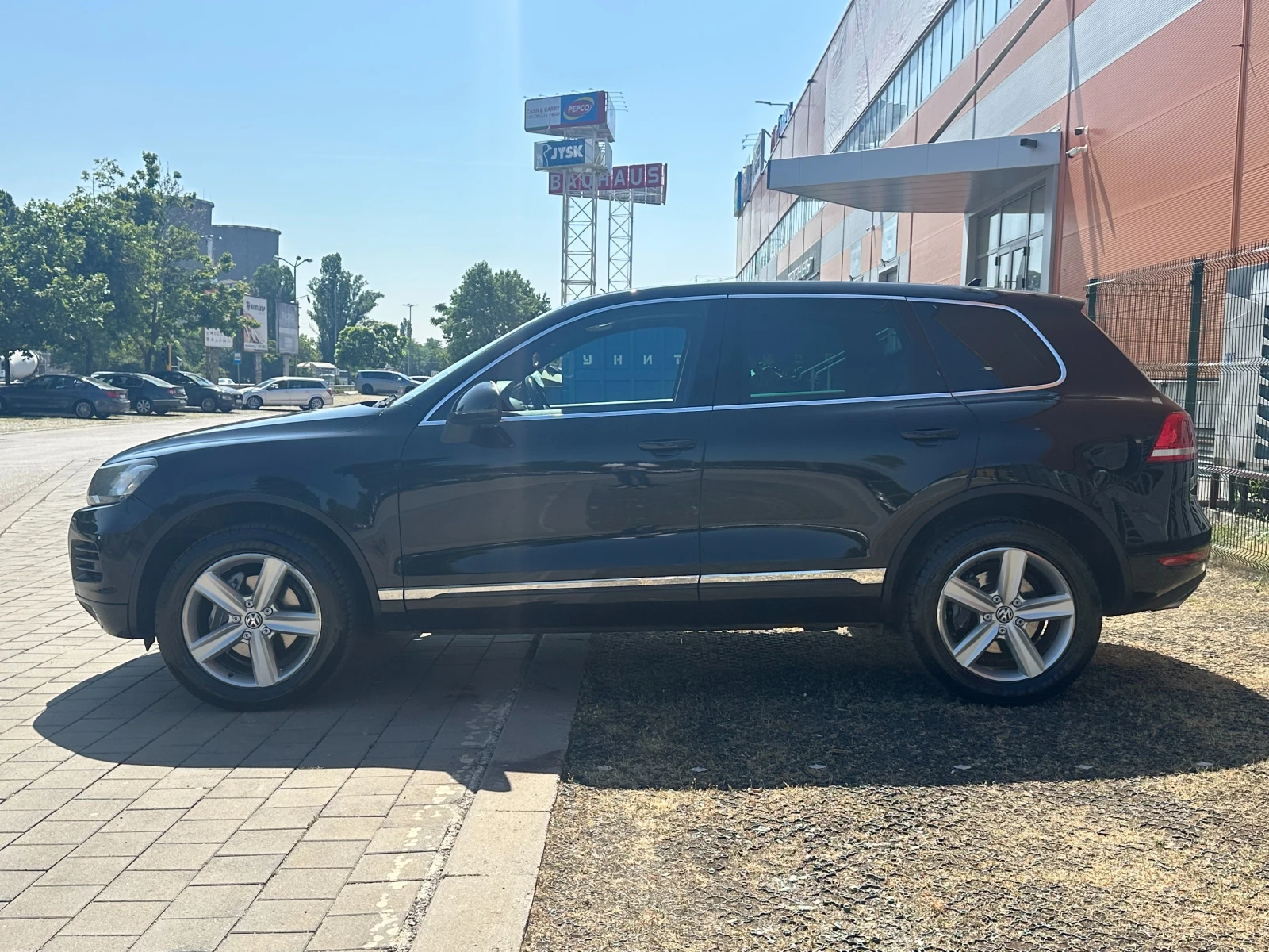 VW Touareg 3.0d 239 к.с. - изображение 2