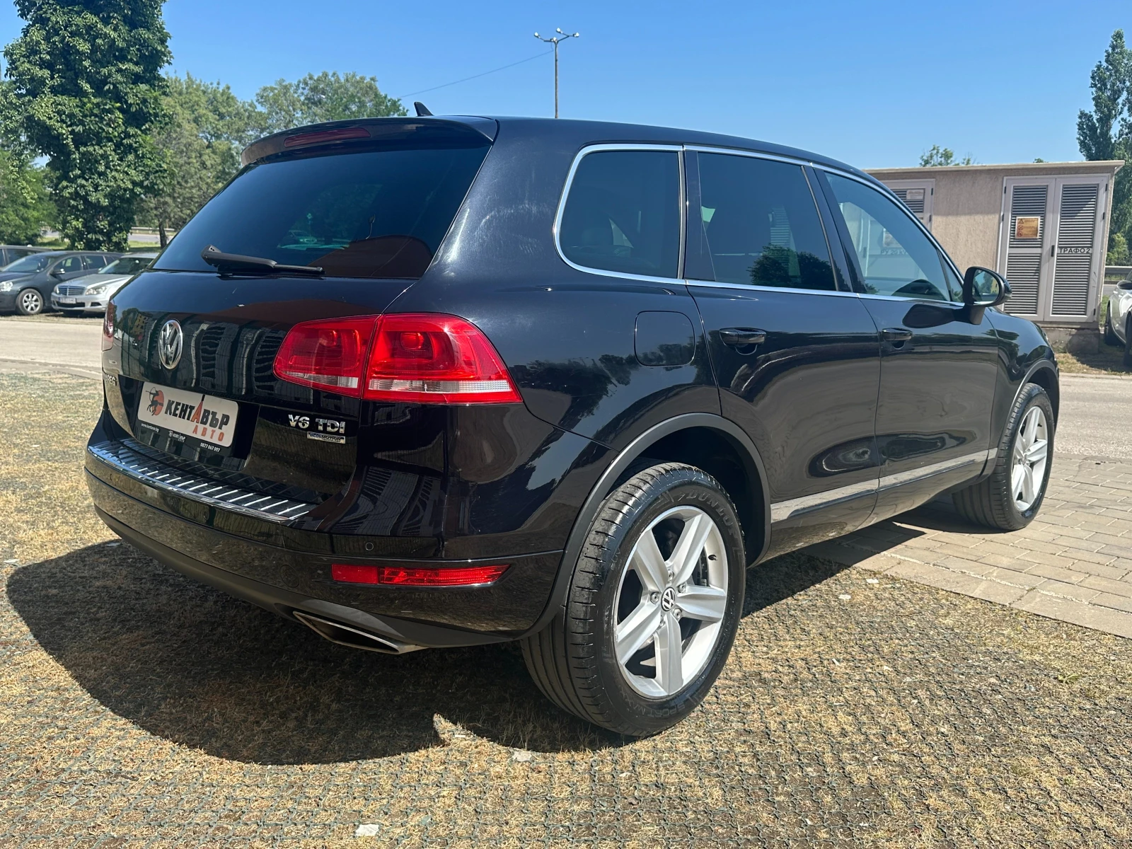 VW Touareg 3.0d 239 к.с. - изображение 4