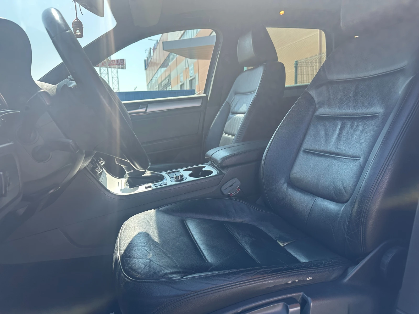 VW Touareg 3.0d 239 к.с. - изображение 8