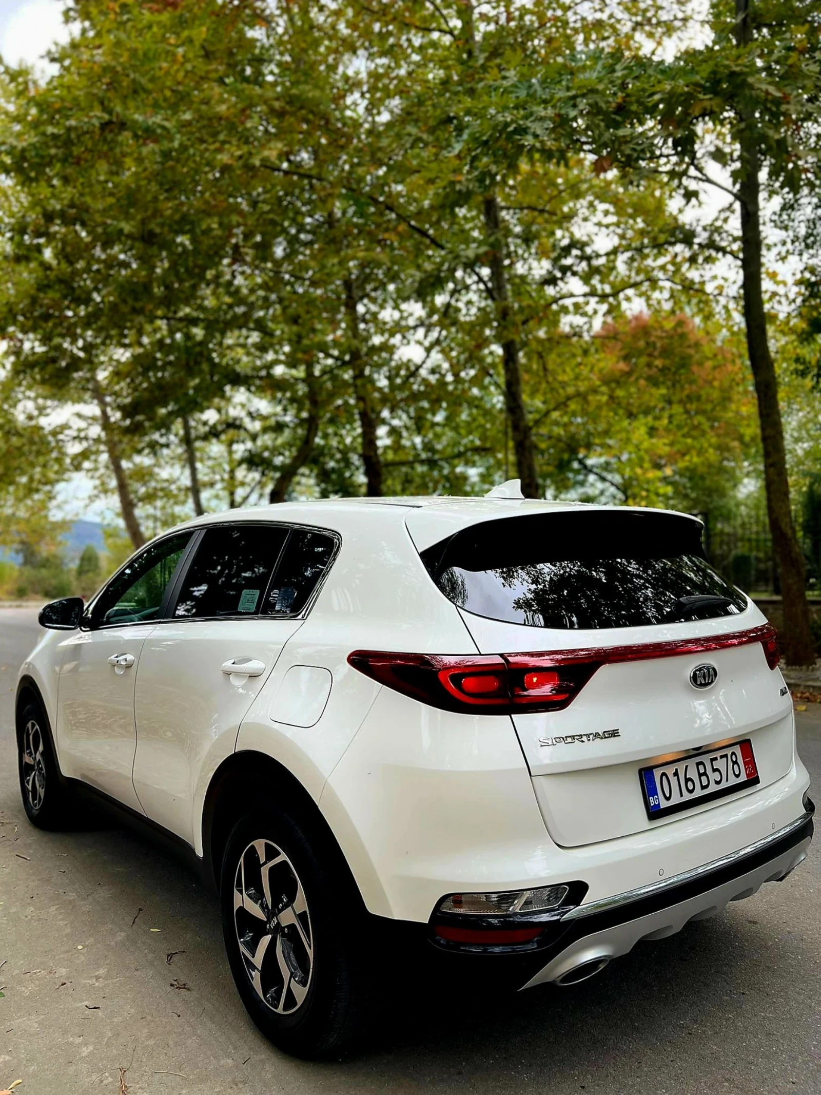 Kia Sportage Dizel 4x4 77 000km. - изображение 5