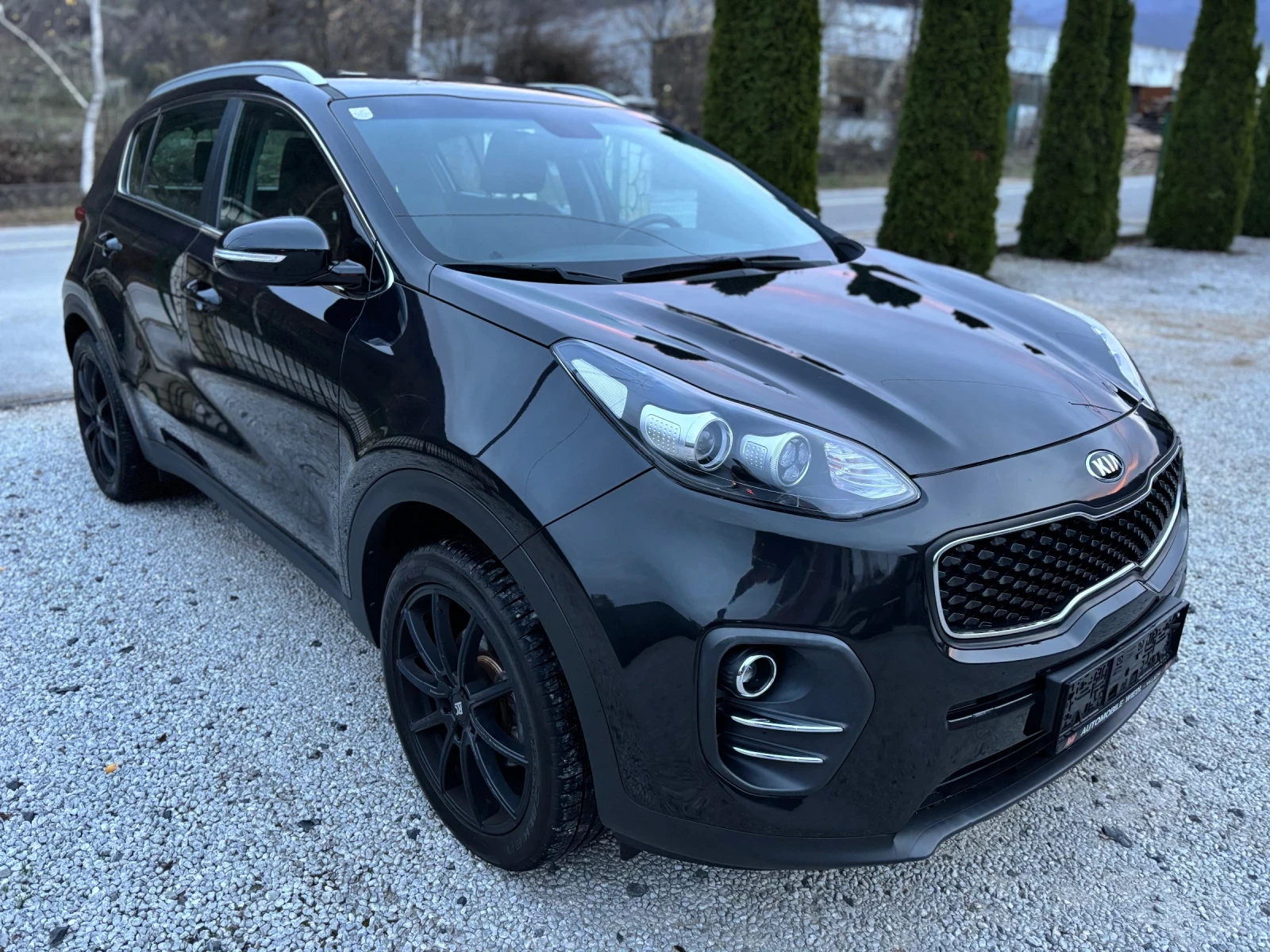 Kia Sportage Silber 1.6 EURO 6B - изображение 4