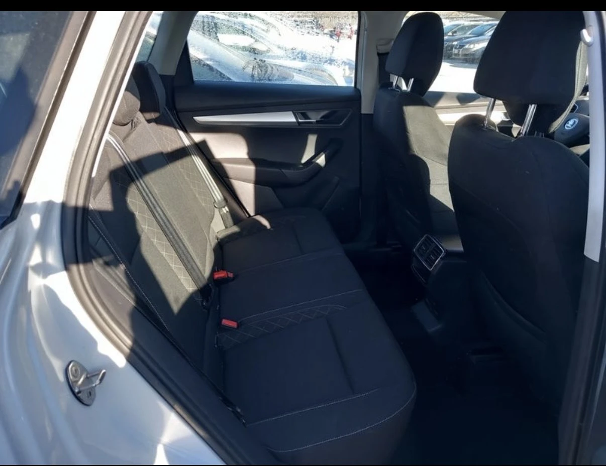 Skoda Karoq 2.0TDI/ПЪЛНА СЕРВИЗНА ИСТОРИЯ В SKODA/ОЧАКВАН ВНОС - изображение 10