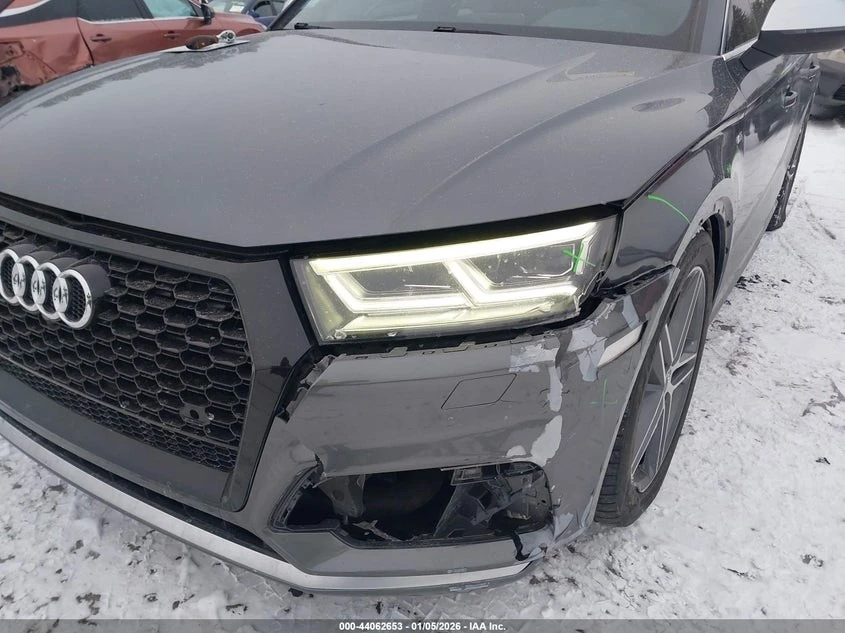 Audi SQ5 PREMIUM PLUS С РЕГИСТРАЦИЯ & АВТО КРЕДИТ, снимка 3 - Автомобили и джипове - 53876012