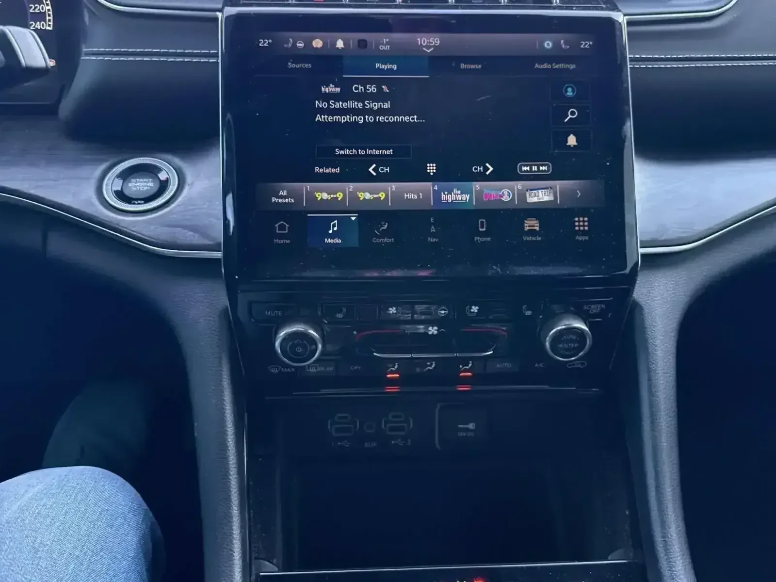 Jeep Grand cherokee L Overland 5.7 Hemi 4x4, снимка 8 - Автомобили и джипове - 53909079