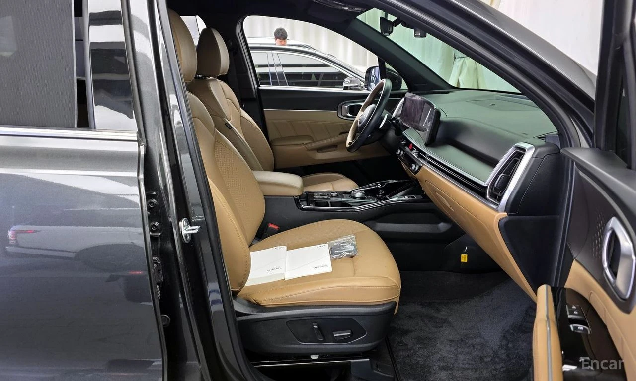 Kia Sorento NOBLESSE* DISTRONIC* 360 КАМЕРИ* ОБДУХВАНЕ* КЕЙЛЕС, снимка 9 - Автомобили и джипове - 54357953