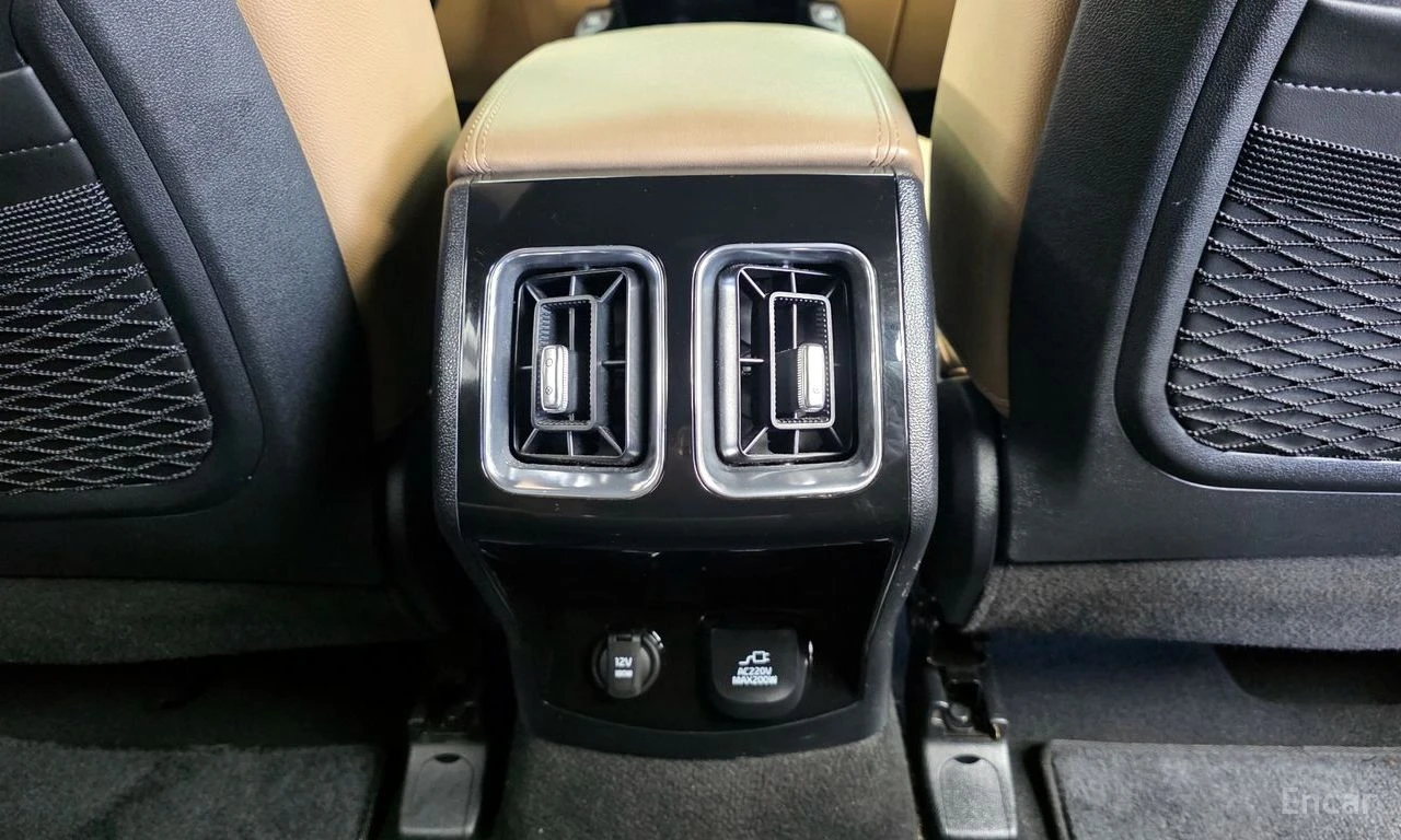 Kia Sorento NOBLESSE* DISTRONIC* 360 КАМЕРИ* ОБДУХВАНЕ* КЕЙЛЕС, снимка 17 - Автомобили и джипове - 54357953