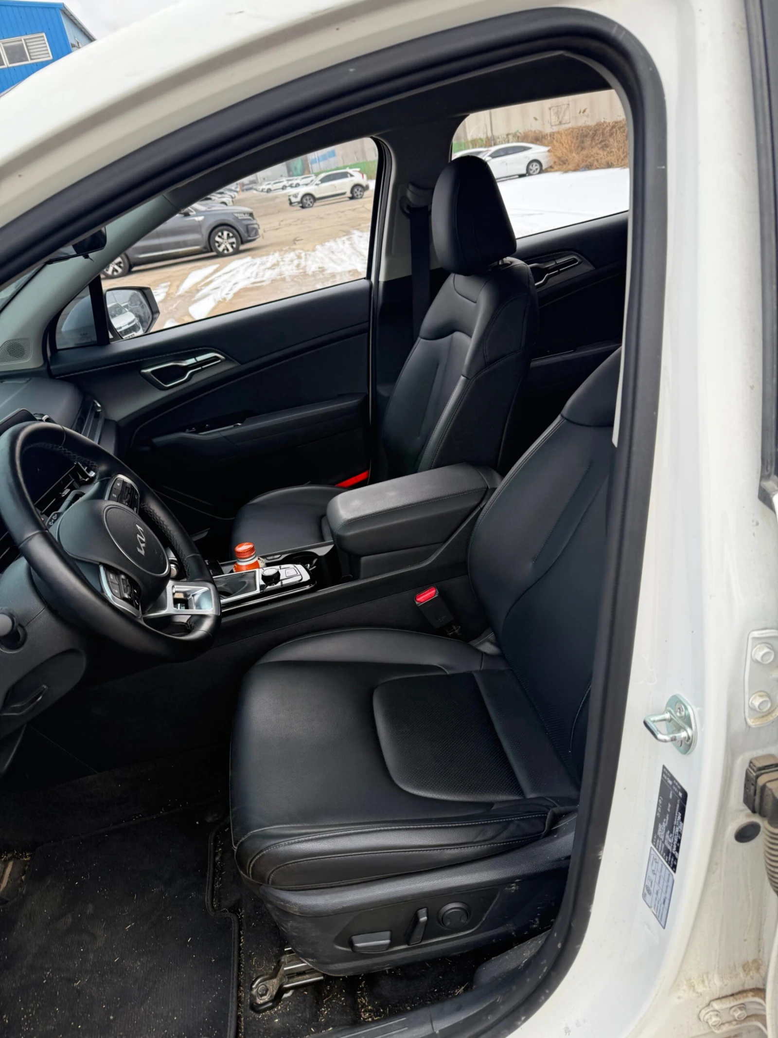 Kia Sportage 2.0 CRDI 4x4 - OЧАКВАН ВНОС, снимка 4 - Автомобили и джипове - 54608439