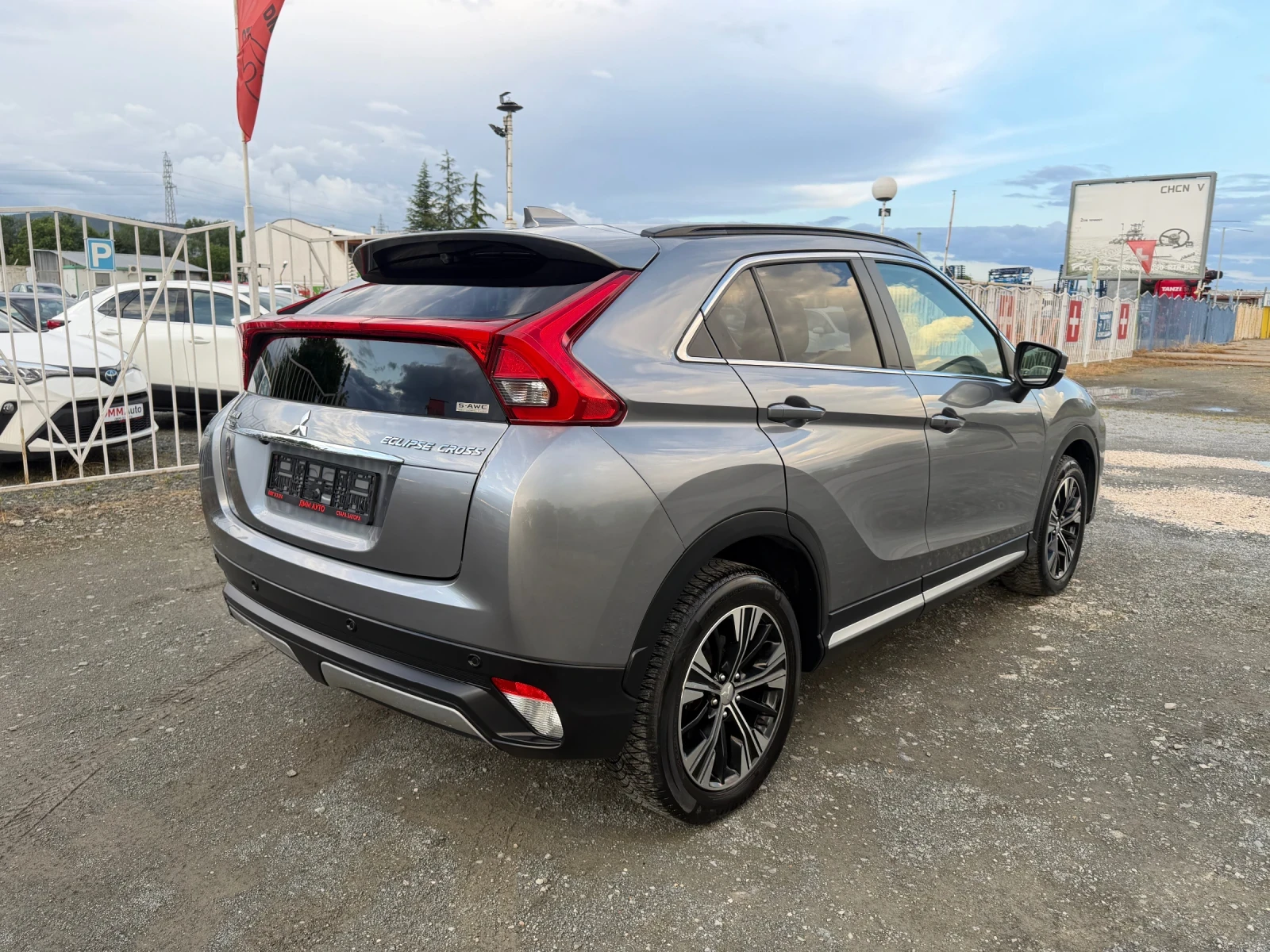 Mitsubishi Eclipse Cross 4X4 / БЕНЗИН / 360 КАМЕРА / ДИСТРОНИК / ЕВРО6F , снимка 5 - Автомобили и джипове - 54646562