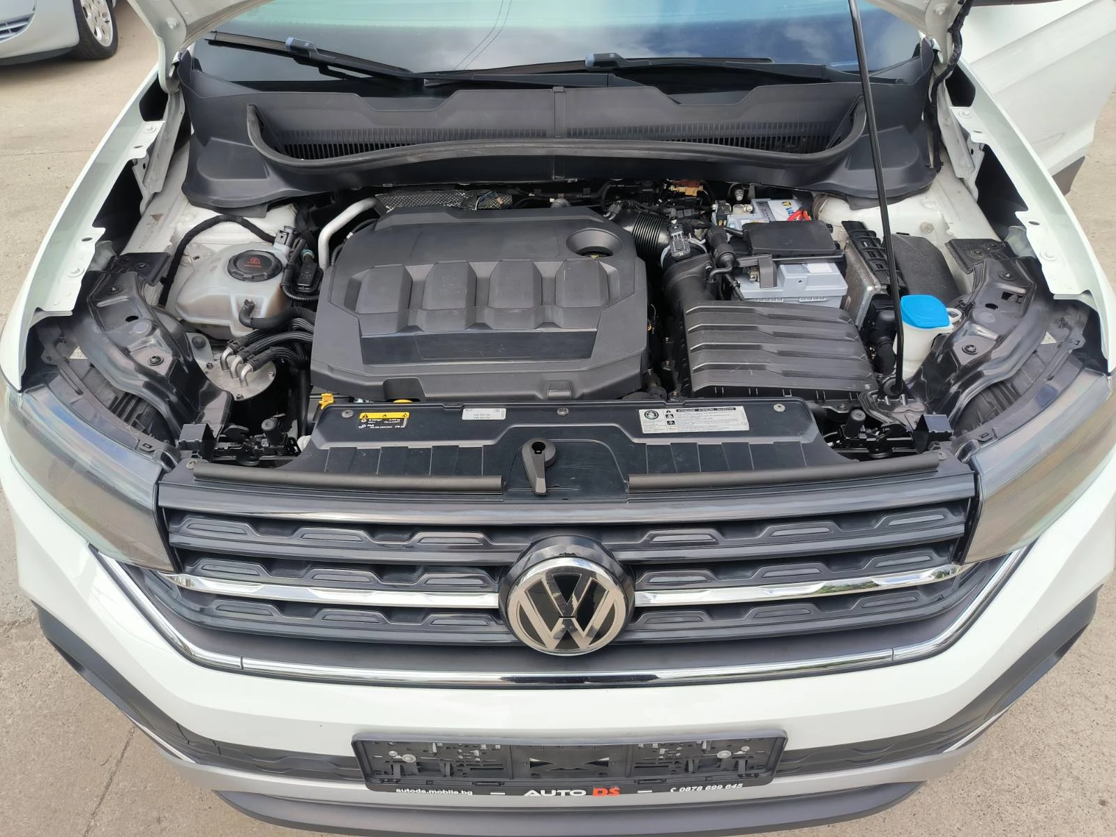 VW T-Cross 1.6d-Navi-Euro-6D-Automat, снимка 9 - Автомобили и джипове - 54747565