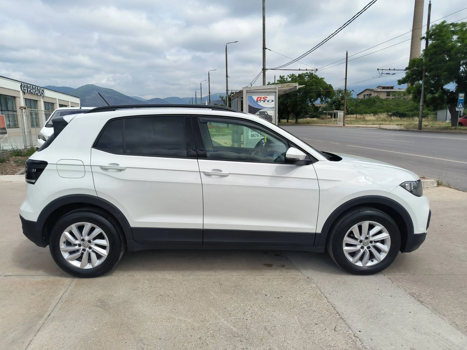 VW T-Cross 1.6d-Navi-Euro-6D-Automat, снимка 4 - Автомобили и джипове - 54747565