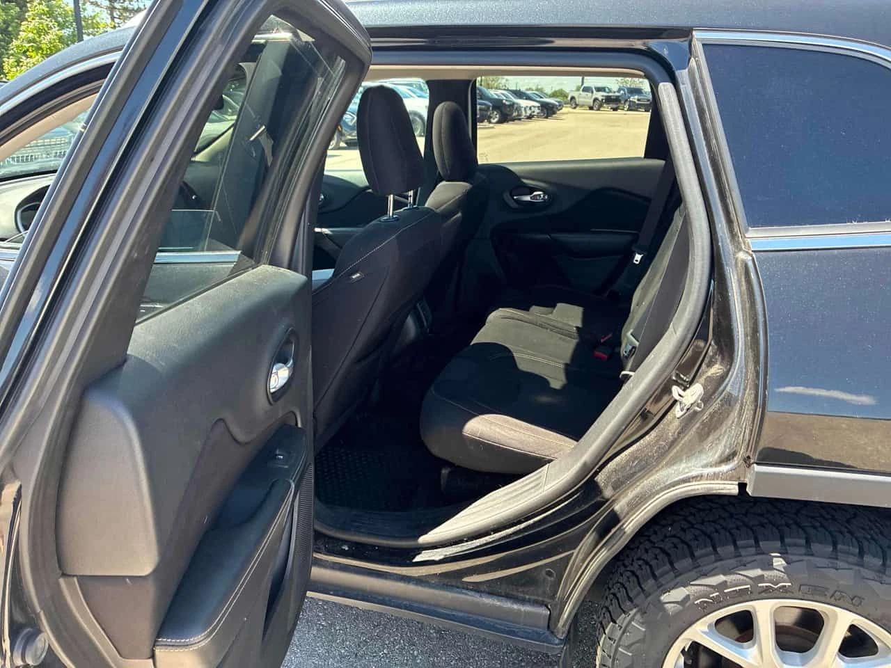 Jeep Cherokee * North * АВТОКРЕДИТ БЕЗ ПЪРВОНАЧАЛНА ВНОСКА* , снимка 17 - Автомобили и джипове - 55026980