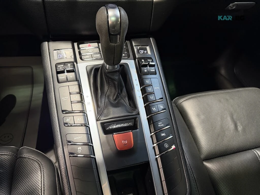 Porsche Macan АвтоКредит * (ЦЕНА ДО БГ), снимка 14 - Автомобили и джипове - 56135056