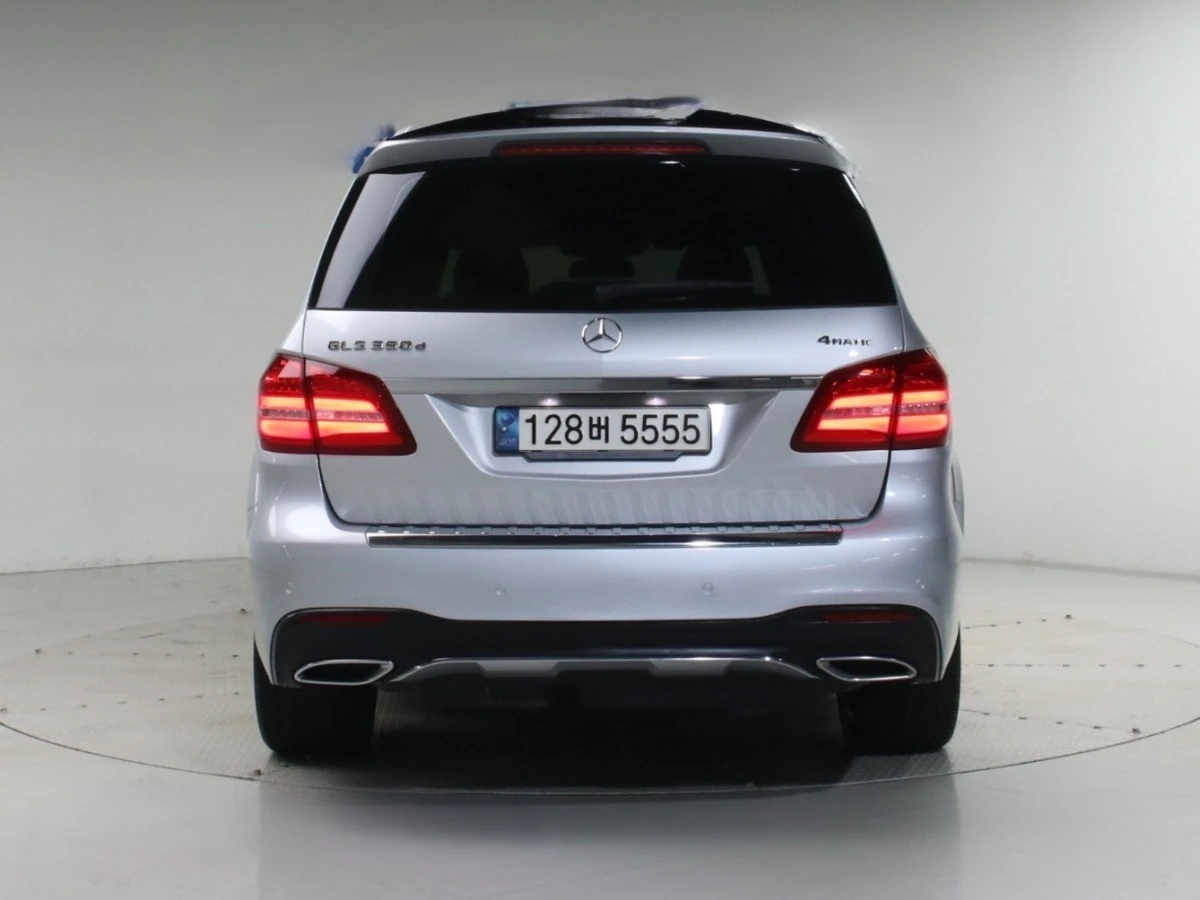 Mercedes-Benz GLS 350 Diesel 4Matic, снимка 4 - Автомобили и джипове - 56310848