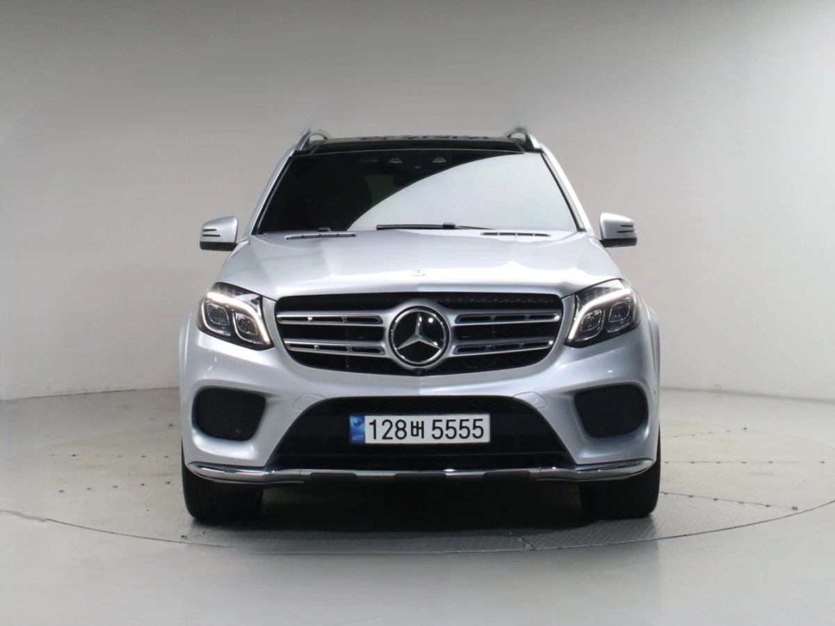 Mercedes-Benz GLS 350 Diesel 4Matic, снимка 3 - Автомобили и джипове - 56310848