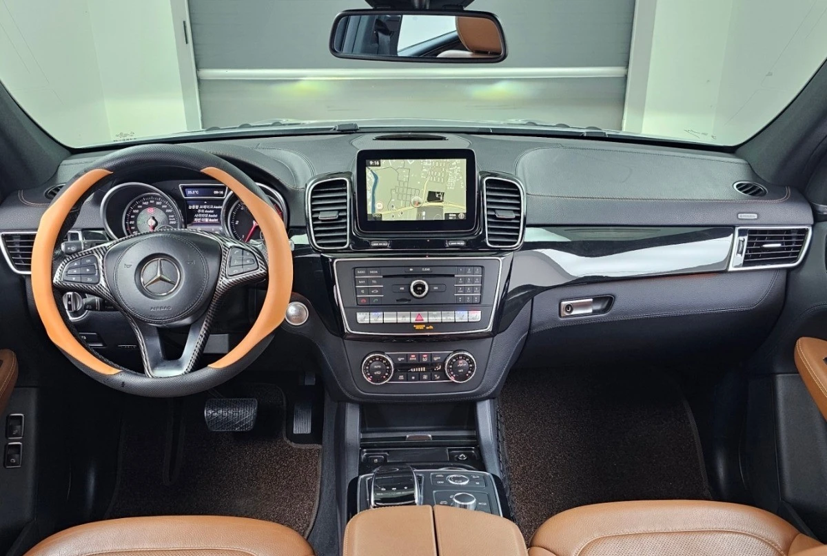 Mercedes-Benz GLS 350 Diesel 4Matic, снимка 6 - Автомобили и джипове - 56310848