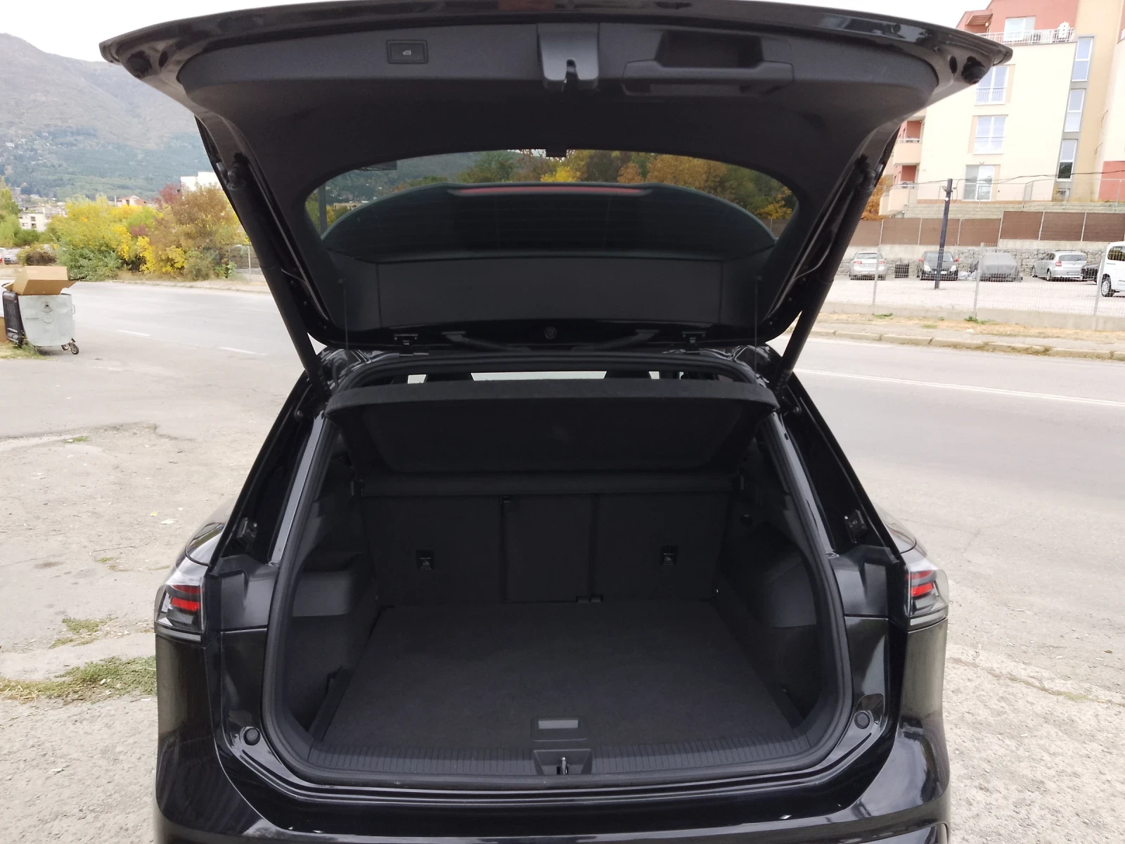 VW Tiguan 2.0 TDI/R-LINE PLUS/4-MOTION/�������� | Mobile.bg � ����������� 16