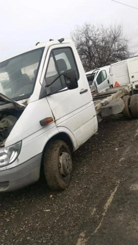Mercedes-Benz Sprinter 616 2.7 цди На Части, изкупувам микробуси и джипове, снимка 4
