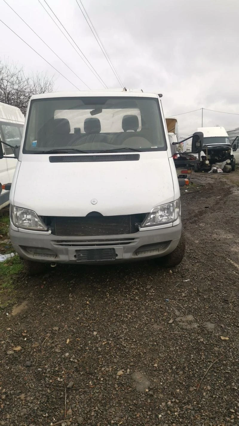 Mercedes-Benz Sprinter 616 2.7 цди На Части, изкупувам микробуси и джипове, снимка 1 - Бусове и автобуси - 47333141