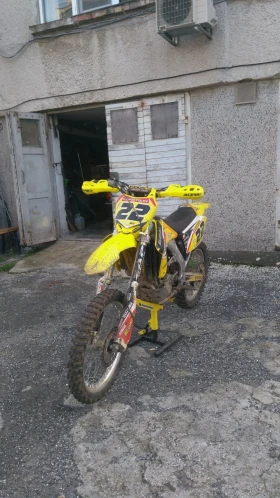 ����� �� �������� �� Suzuki Rmz 450